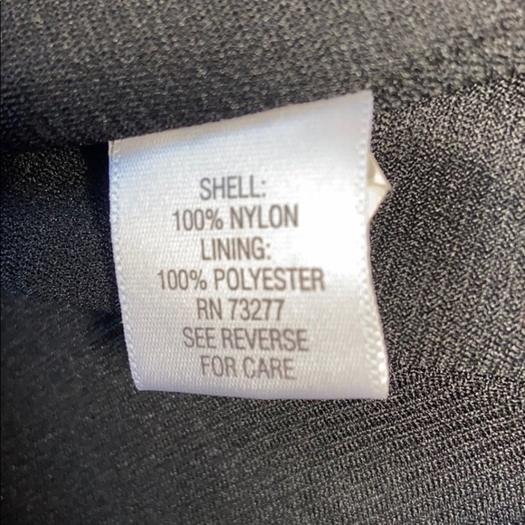 𝅺DANA Buchman Animal Print V Neck Top - Picture 2 of 7